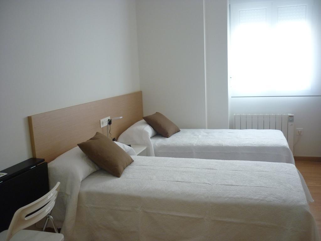 Pension-Albergue Puente Ribeira Саррия Номер фото